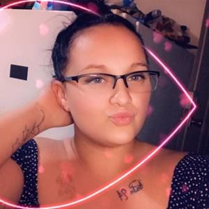 Meet your Posher, Maegan